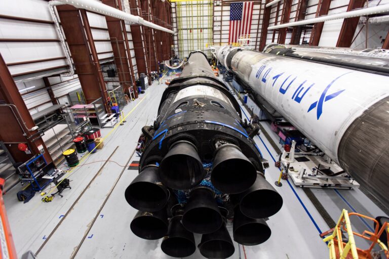 How Does SpaceX Build its Falcon 9 Rockets? - SPACE Curiosity